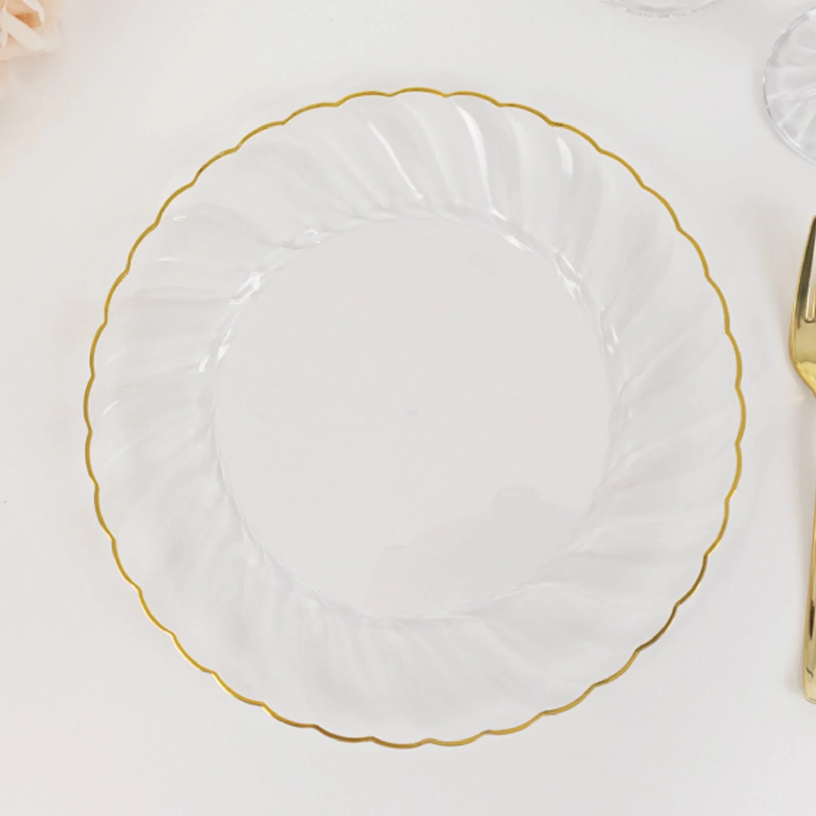 10-Pack Plastic Round Dinner Plates 10" Clear with Gold Flair Rim - Disposable Party Plates for Classy Events & Celebrations